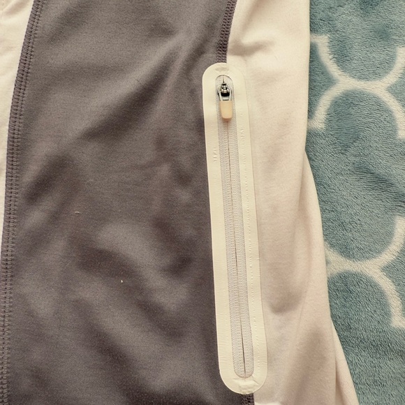 Fabletics Women’s medium white and gray jacket - Picture 5 of 13